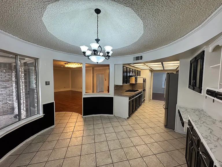 429 Sheffield Dr — Photo 44