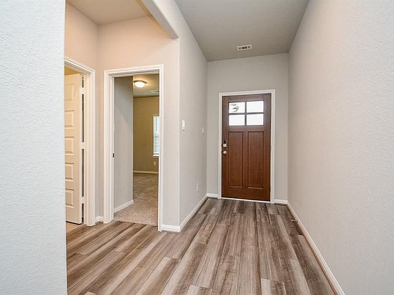 5th image of 2127 Cherryvale Dr