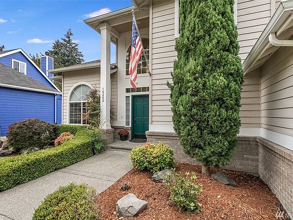 A low maintenance landscaped walk provides a lovely entry. 
