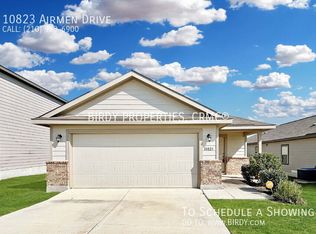 10823 Airmen Dr, Converse, TX 78109