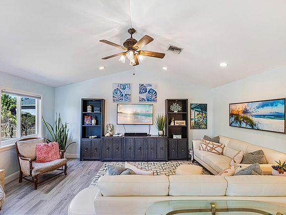 5th image of 20520 Pine Tree LN
