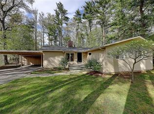 7 Knapton St, Barrington, RI 02806