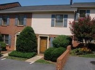 711 21st Ave NE, Hickory, NC 28601