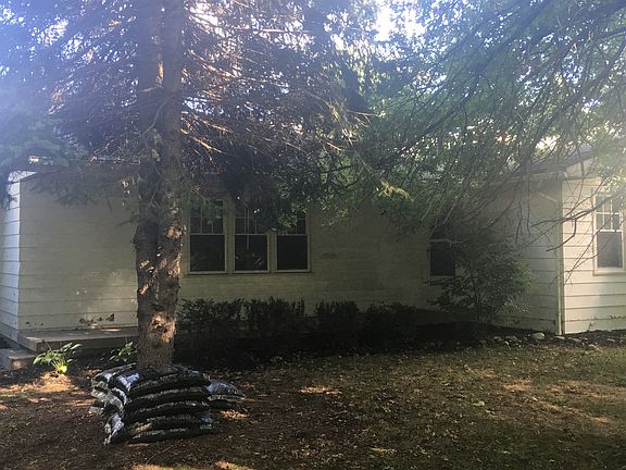 2nd image of 13471 Morgan Dr