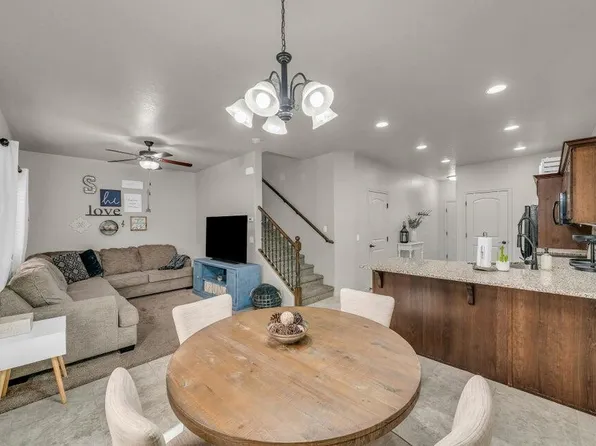 370 W Buena Vista Blvd Unit 83, Washington, UT 84780