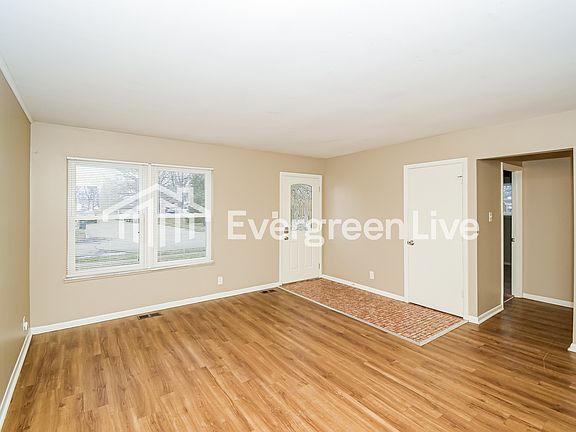 2nd image of 6443 Lupine Dr