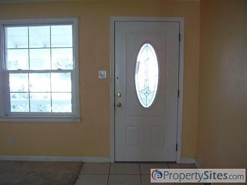 2nd image of 3625 Presidio St