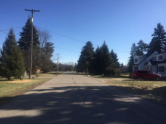 5th image of 1070 Alton Ave
