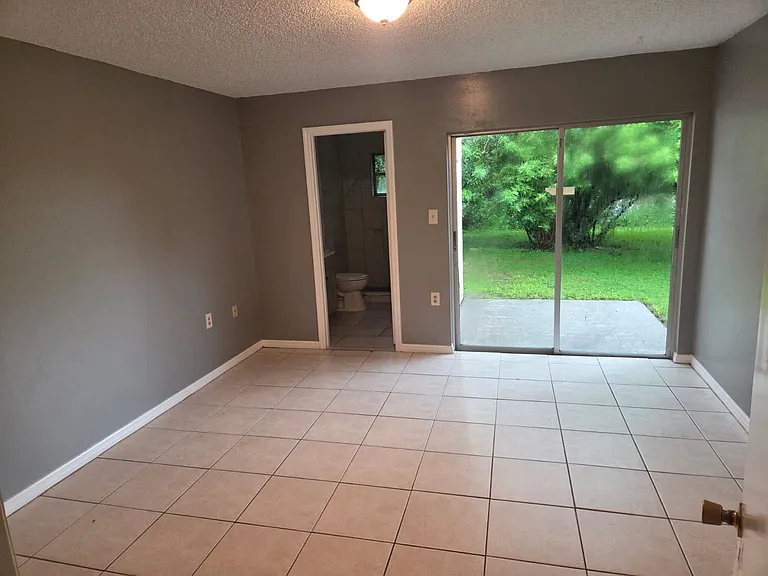 1027 Captiva Point — Photo 10