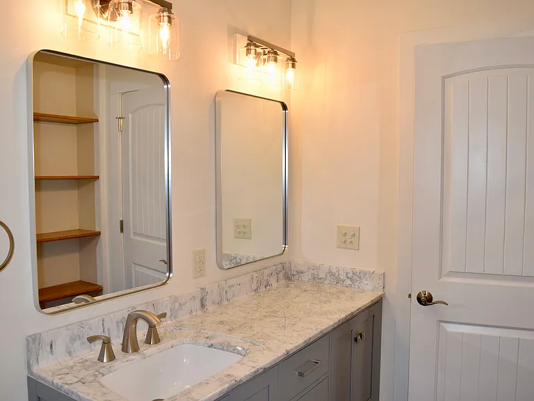 Main bathroom