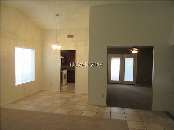3rd image of 8282 Huxley St