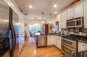 2nd image of 20 Fernwood Ln