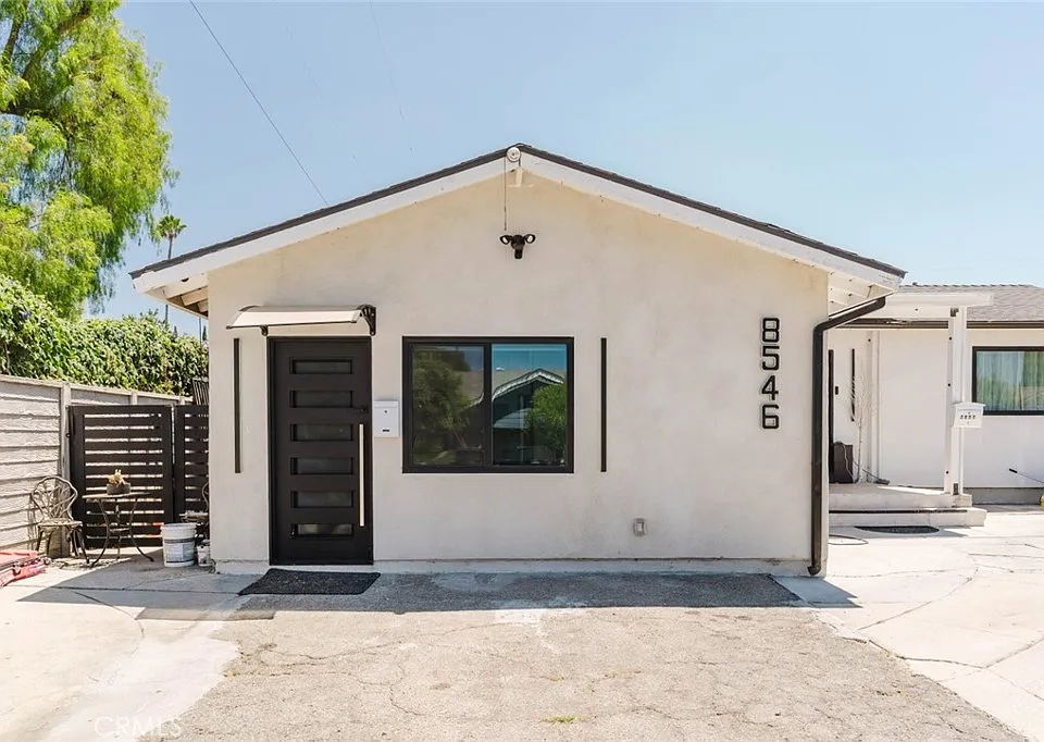 8544 Wisner Ave