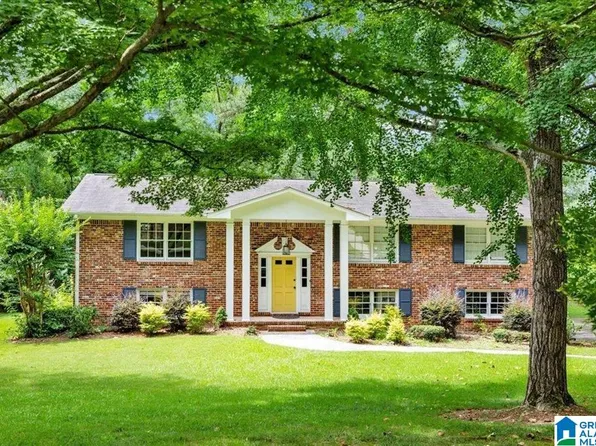 3228 Mockingbird Ln, Birmingham, AL 35226