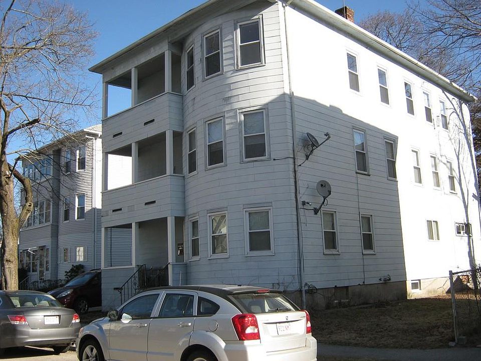 2nd image of 53 Deerfield St