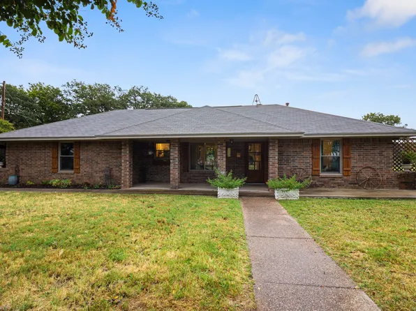 2201 J E Woody Rd, Springtown, TX 76082