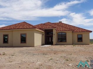 714 Ridgecrest Dr, Carlsbad, NM 88220