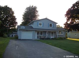 92 Athena Dr, Rochester, NY 14626