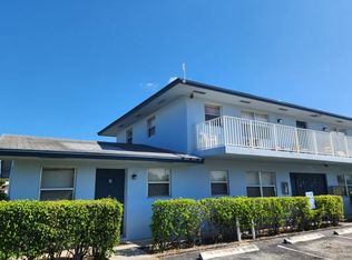 1100 W Blue Heron Blvd #4, West Palm Beach, FL 33404