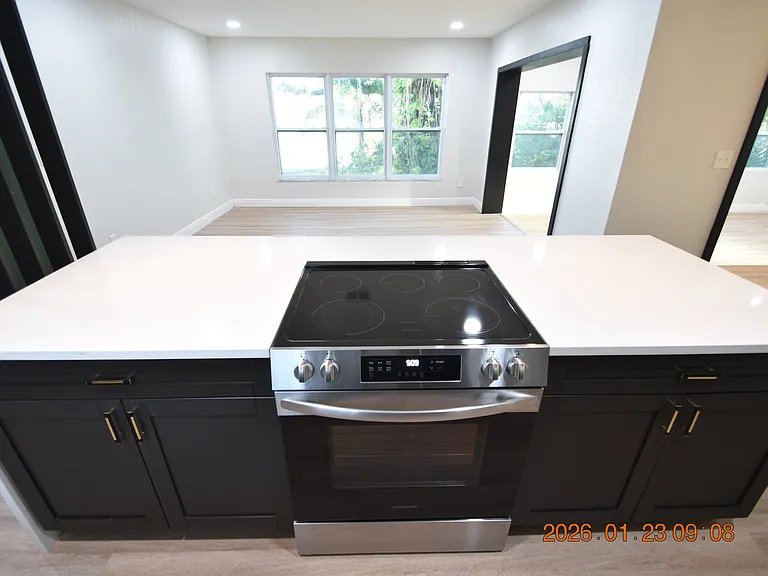 3606 1/2 River Grove Dr — Photo 12