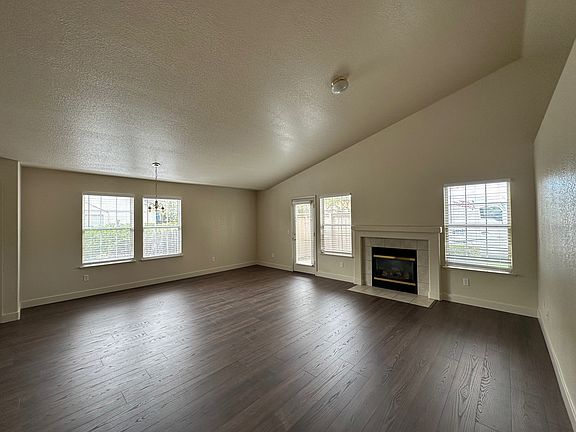 2nd image of 1280 Woodhaven Ln