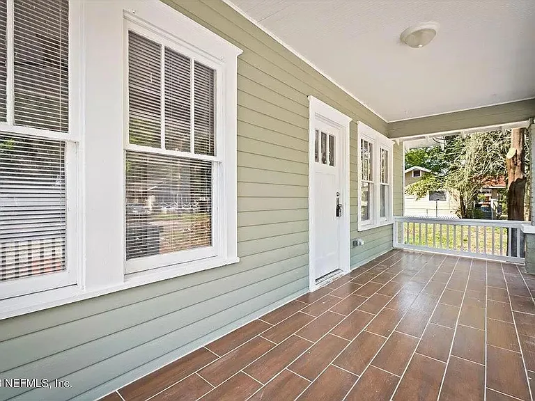 7576 Calvin St — Photo 2