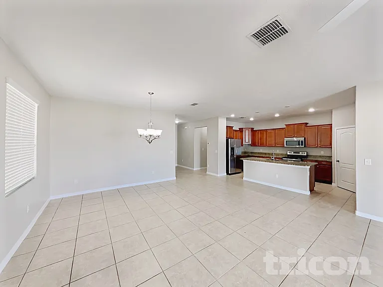 1821 Penrith Loop — Photo 2