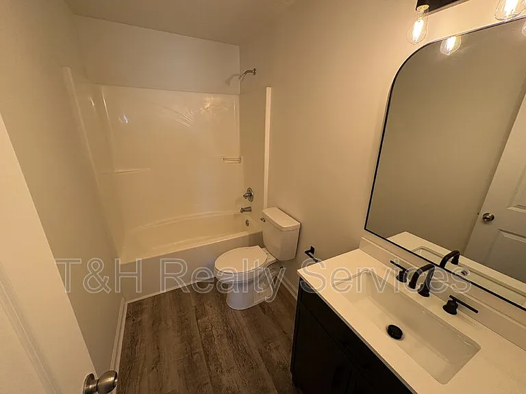 2751 Winding Creek Ln — Photo 17