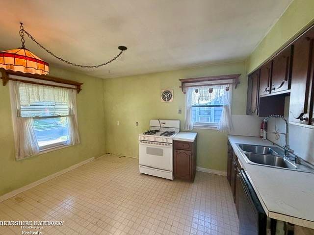 1771 University St, photo 7
