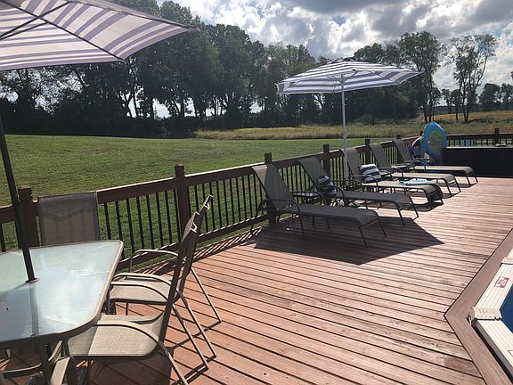 Pool deck - new 2017