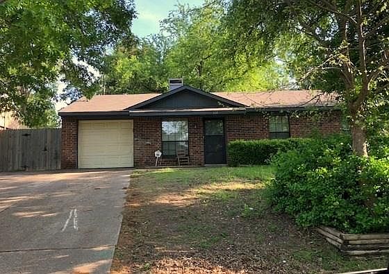 1st image of 314 Softwood Dr
