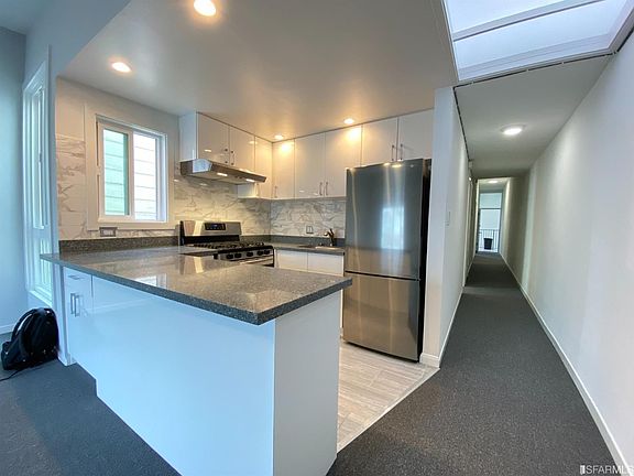 3rd image of 35 Belcher St