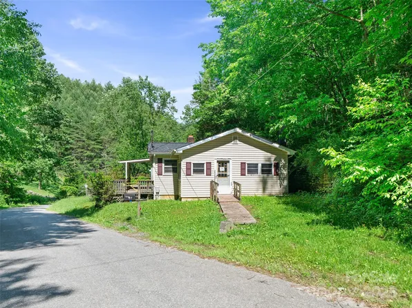 195 Butter Sop Rd, Burnsville, NC 28714