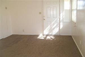 3rd image of 1845 L. Ellenburg St