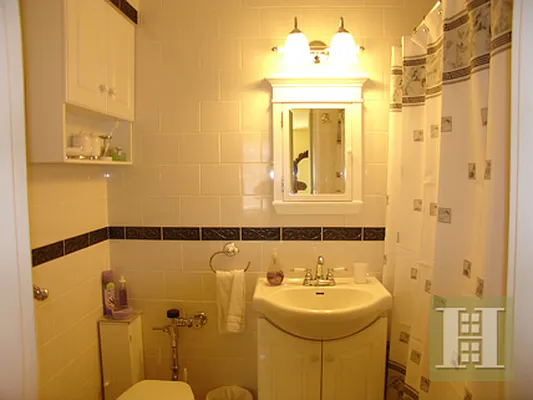 Sold by Halstead Real Estate | media 22