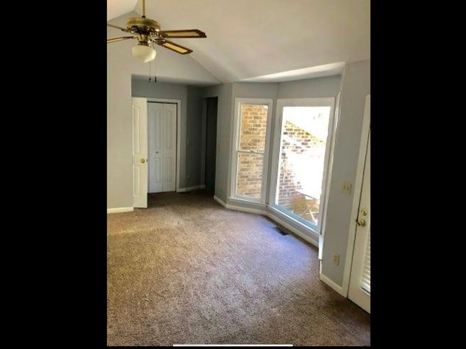 2 bed, 1.5 bath, 1216 sqft, $2,600 — Photo 4