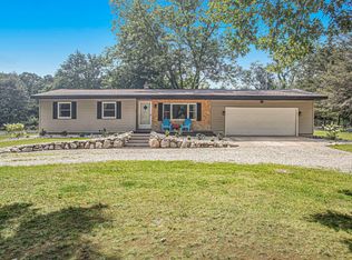 21631-13 Mile Rd, Bellevue, MI 49021