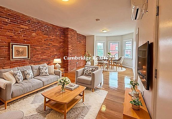 2nd image of 164 Broadway #2T