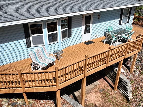 4th image of 10990 Knapp Rd