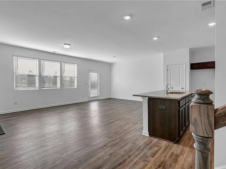 5650 Flint Ln — Photo 5