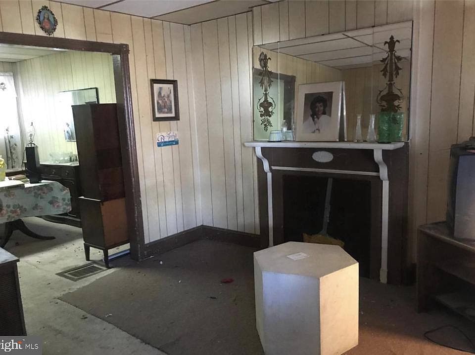 2nd image of 6227 E Wister St