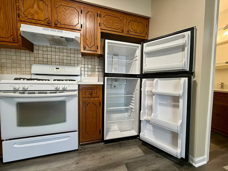 4600 Grove Ave #2N — Photo 7