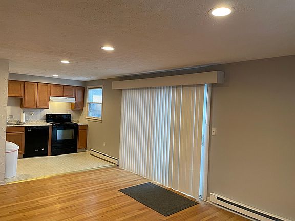 4th image of 4298 1/2 Candlelight Ln