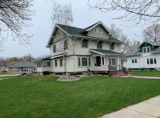 301 S 6th St, Milbank, SD 57252
