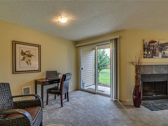 5th image of 23723 12th Pl S Unit 1402