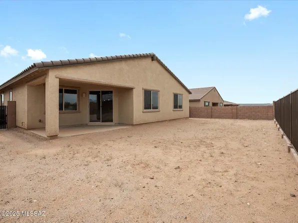 1519 E Cattle Graze Loop, Sahuarita, AZ 85629