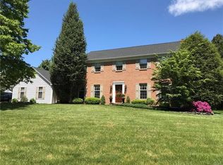 5233 Timber Ln, Schnecksville, PA
