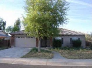 2992 E Morgan Dr, Gilbert, AZ 85295