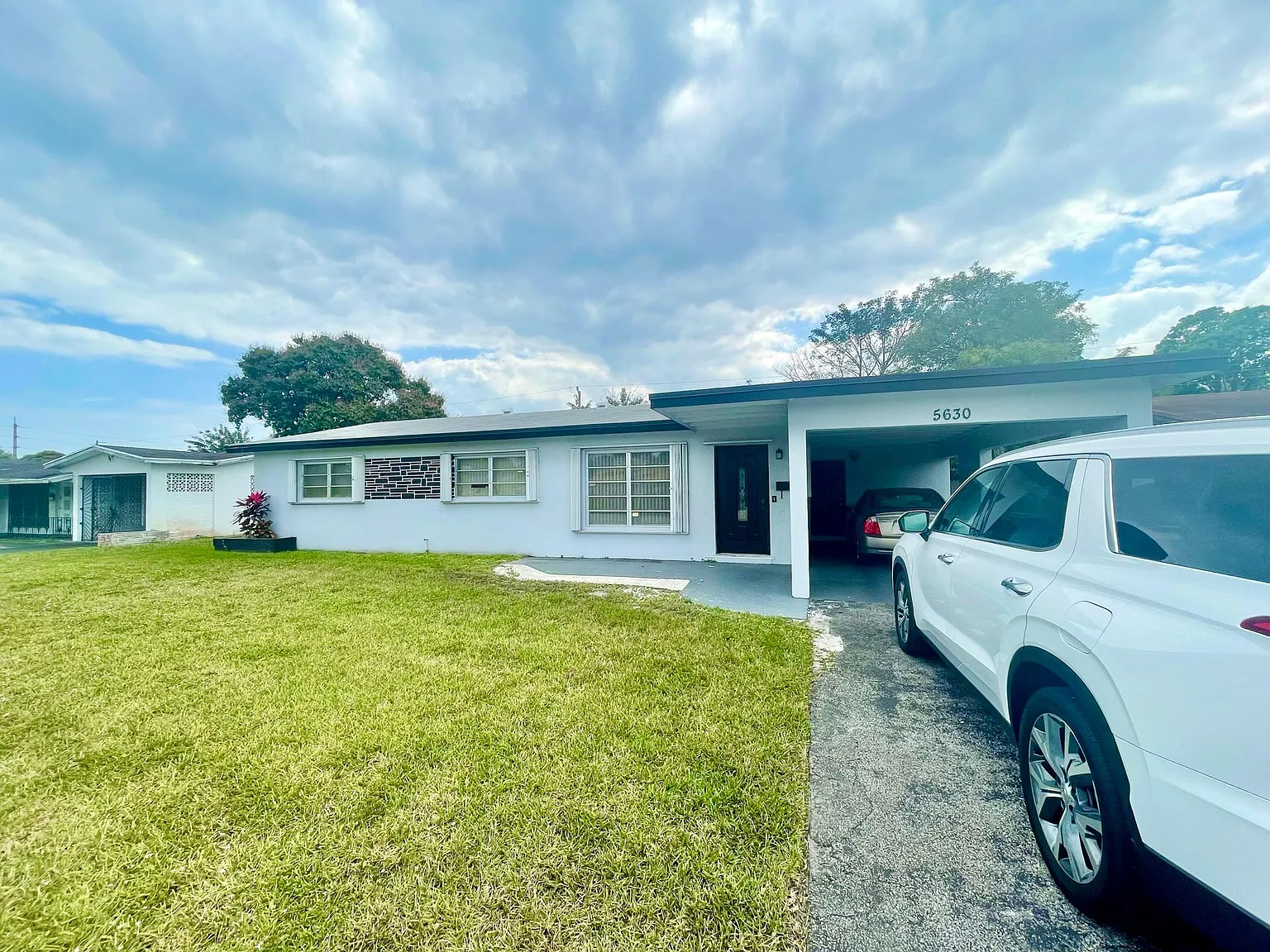 4 bed, 1480 sqft, $3,300 — Photo 2