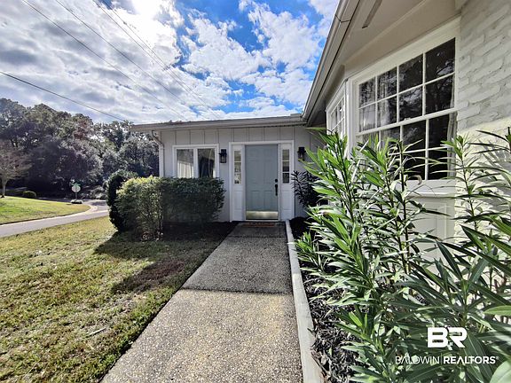 2nd image of 601 Bon Secour St